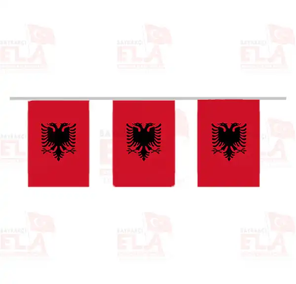 Arnavutluk pe Dizili Flamalar ve Bayraklar