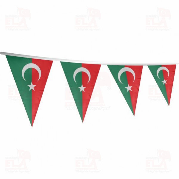 Adige Halk� ��gen Bayrak ve Flamalar
