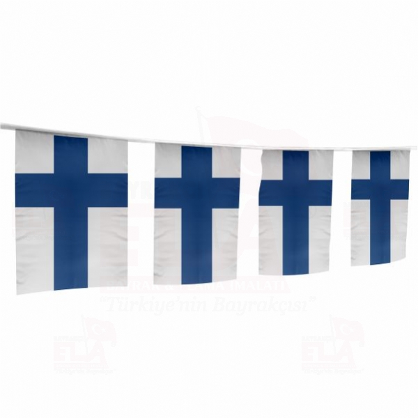 Finlandiya pe Dizili Flamalar ve Bayraklar