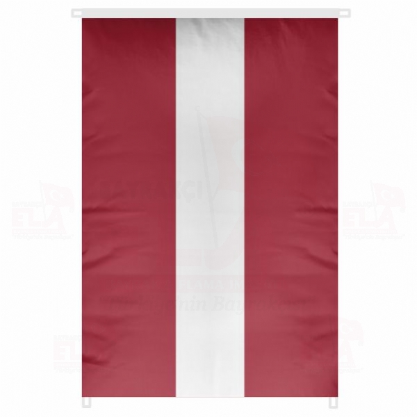Letonya Bina Boyu Bayraklar