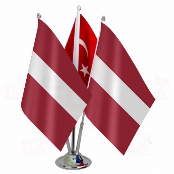 Letonya Logolu Üçlü Masa Bayrağı