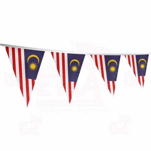 Malezya Üçgen Bayrak ve Flamalar
