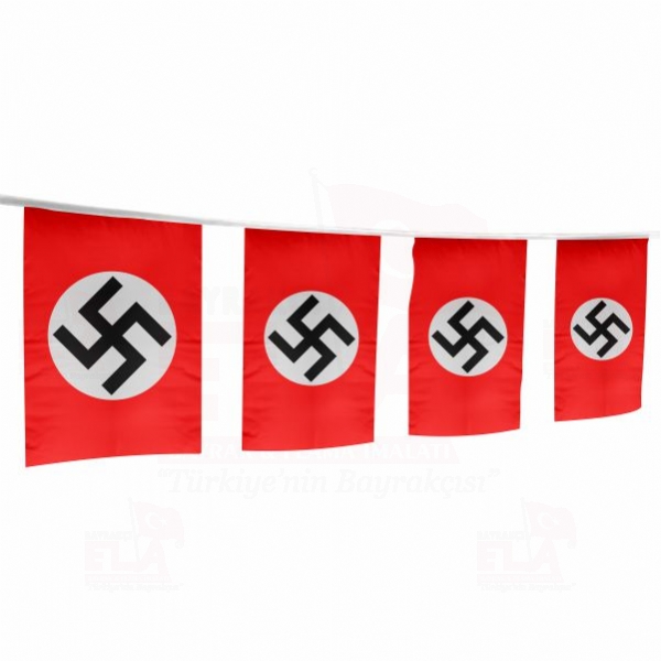 Nazi Almanyas pe Dizili Flamalar ve Bayraklar