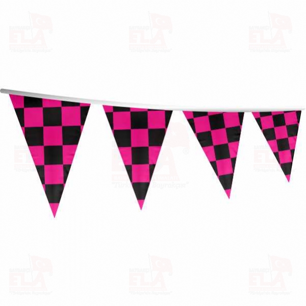 Pembe Siyah Damal� ��gen Bayrak ve Flamalar