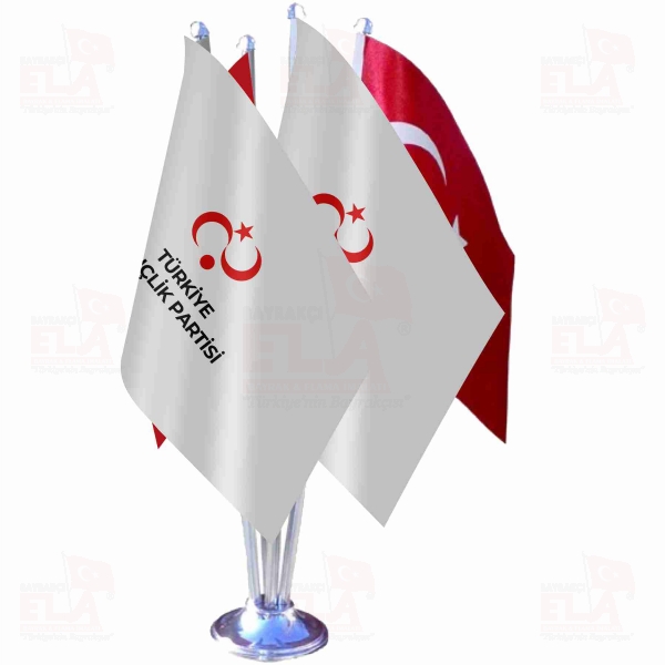 T�rkiye Gen�lik Partisi D�rtl� �zel Masa Bayra��