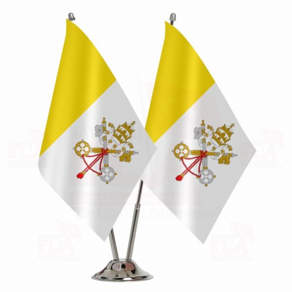 Vatikan İkili Masa Bayrağı