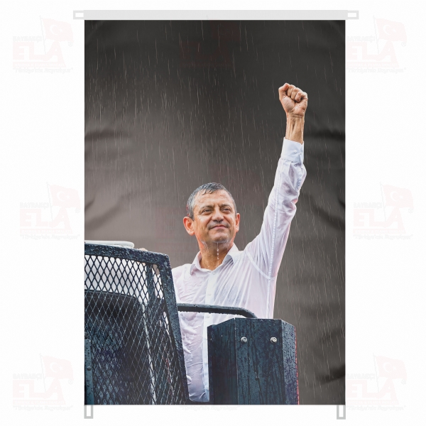 Yeni Parti Lideri �zg�r �zel Bez Portresi