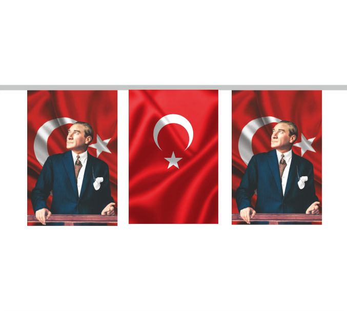 İpe Dizili Atatürk Türk Bayrağı