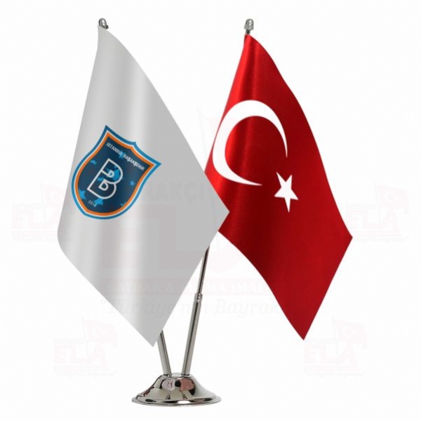 �stanbul Ba�ak�ehir FK 2 li Masa Bayra��